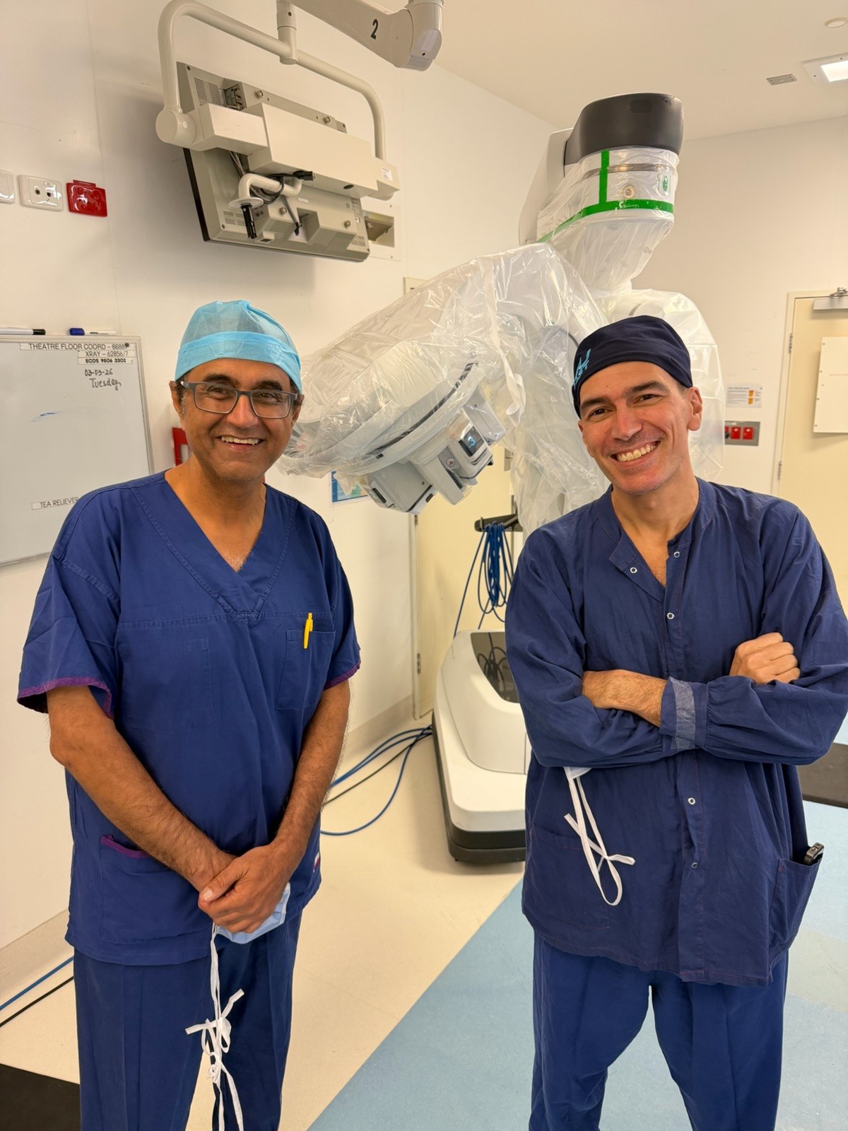 Dr Raji Kooner with Dr Simone Crivellaro during single-port robotic surgery technique discussion