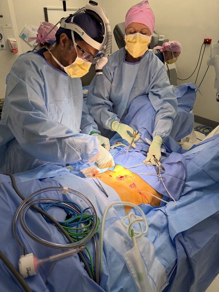 Theatre team during a robotic procedure